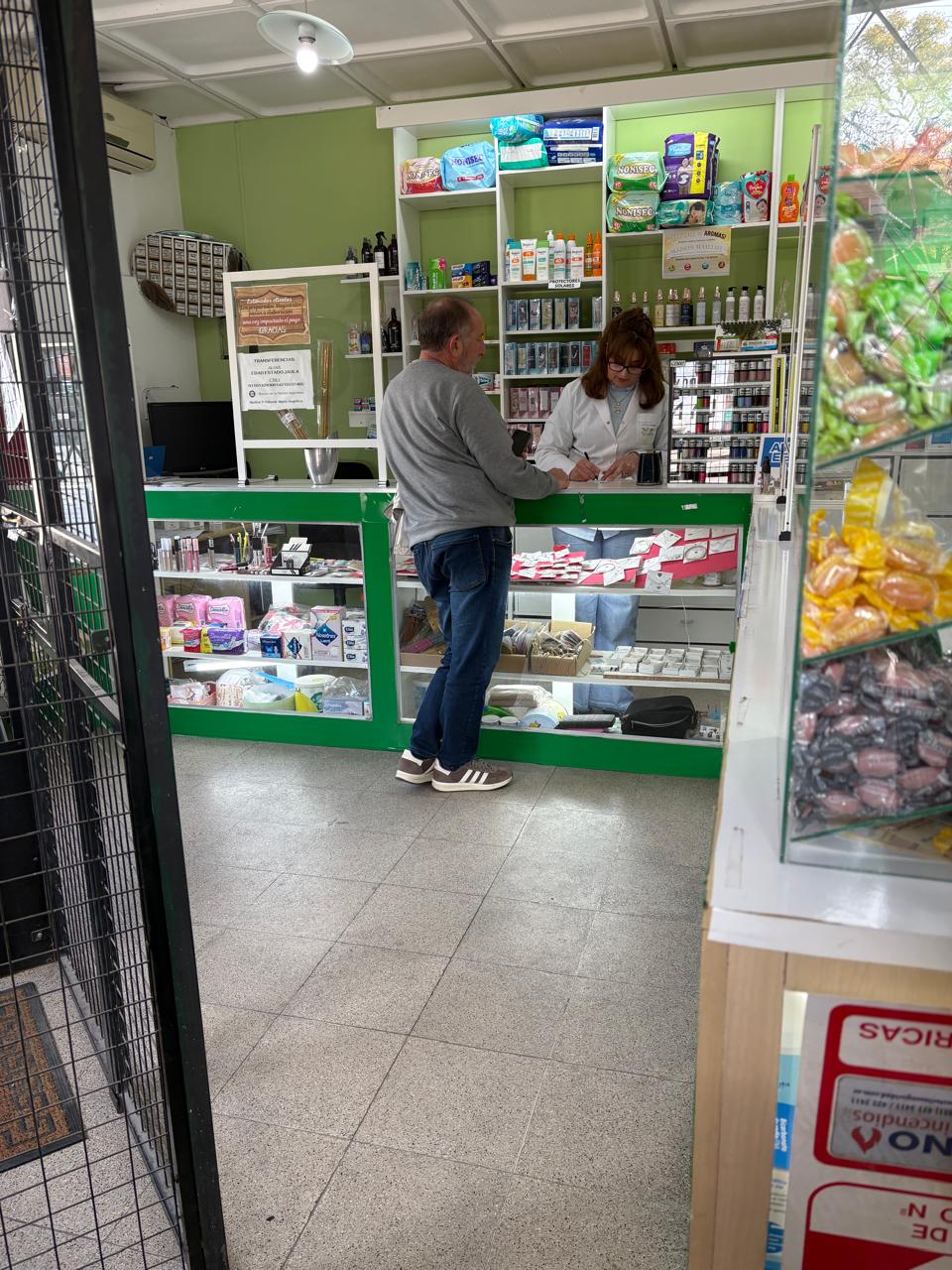 FARMACIA MAILLOT